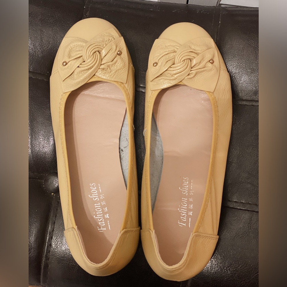 Ballet flats Doll shoes | Semi Light brown and Light Yellow | Size 41 | $18